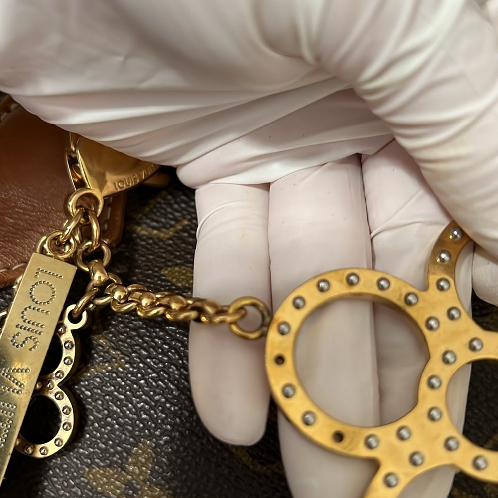 Louis Vuitton Bag Charm Gold Silver - Picture 11 of 16